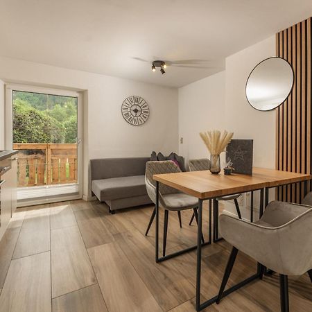 Kesselgrubs Apartements Ski & Badeglueck エーベン・イム・ポンガウ エクステリア 写真