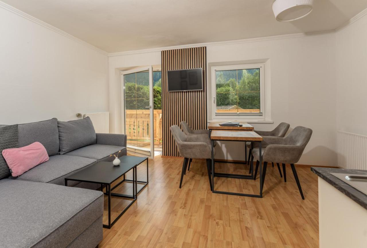 Kesselgrubs Apartements Ski & Badeglueck エーベン・イム・ポンガウ エクステリア 写真