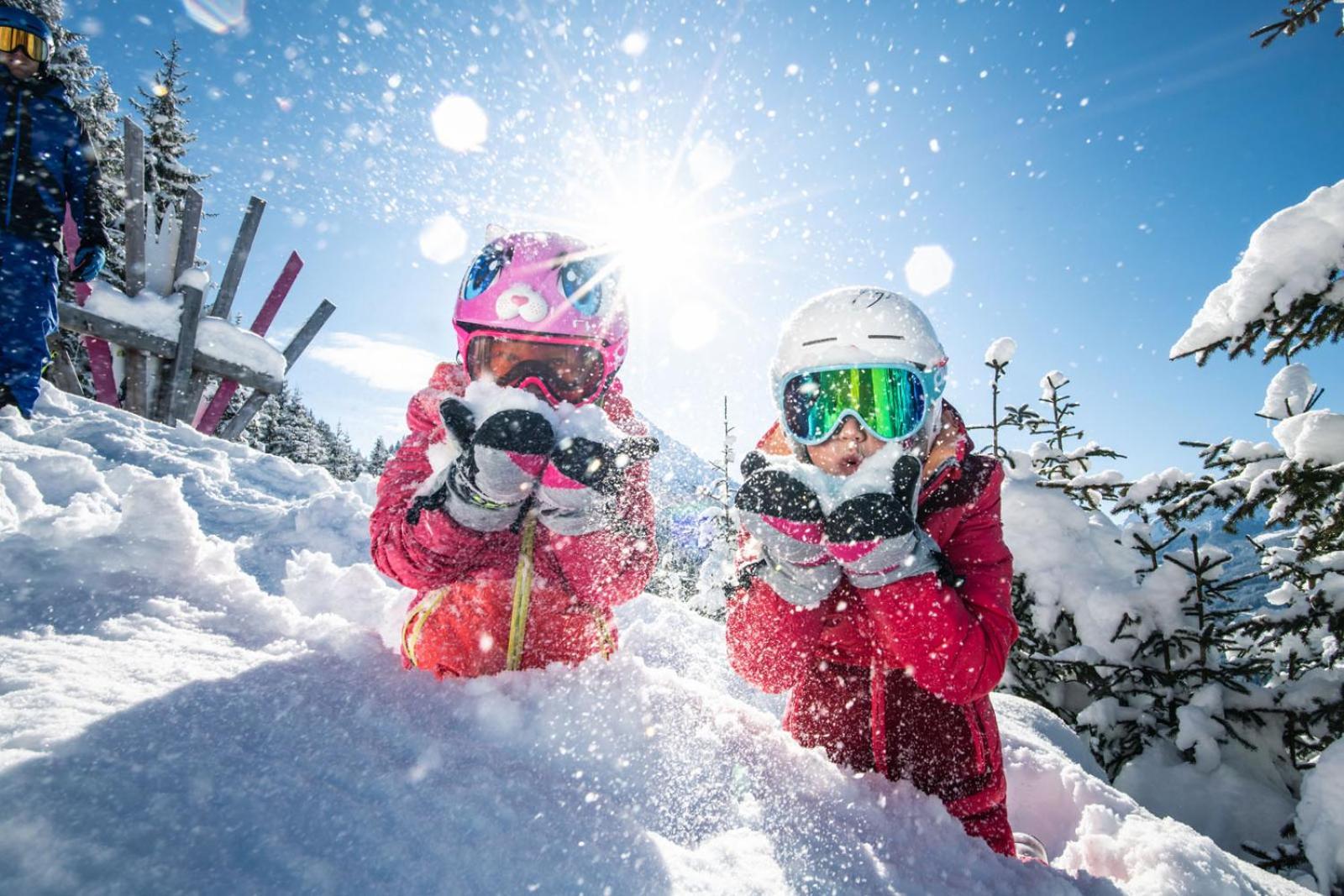 Kesselgrubs Apartements Ski & Badeglueck エーベン・イム・ポンガウ エクステリア 写真