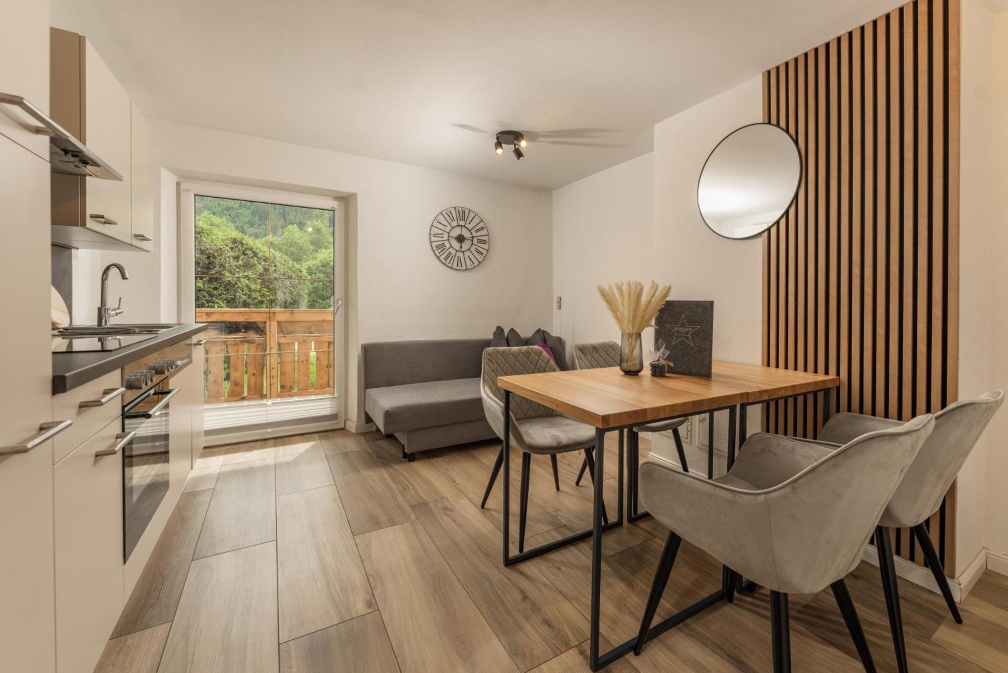Kesselgrubs Apartements Ski & Badeglueck エーベン・イム・ポンガウ エクステリア 写真